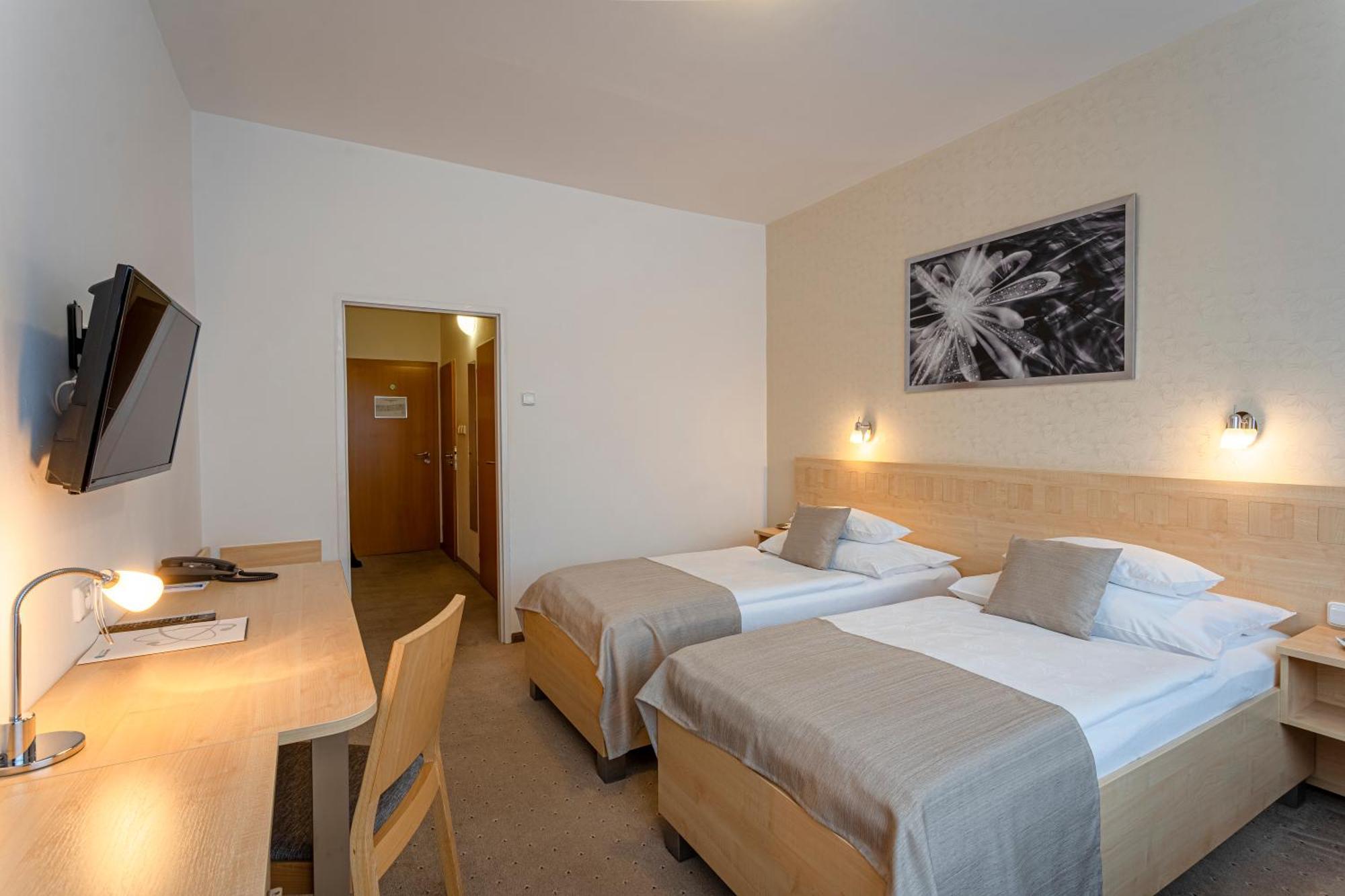 Hotel Behounek Jachymov Luaran gambar