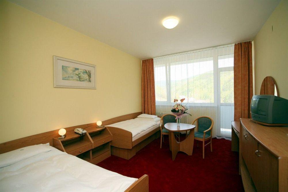 Hotel Behounek Jachymov Luaran gambar