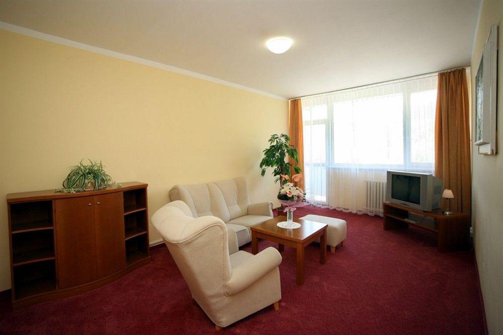 Hotel Behounek Jachymov Luaran gambar